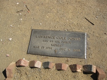 Jones,   Lawrence Cole gravesite