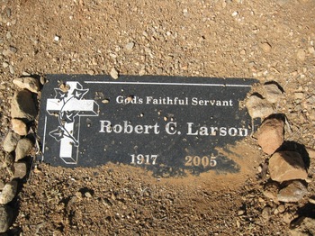 Larson, Robert Charles gravesite