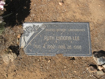 Lee, Ruth Winona gravesite