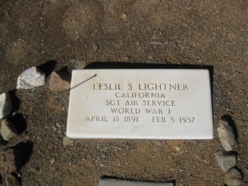 Lightner, Leslie Seward gravesite