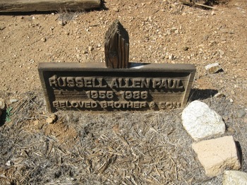 Paul, Russell Allen gravesite