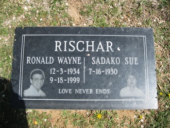 Rischar,   Sadako Sue gravesite