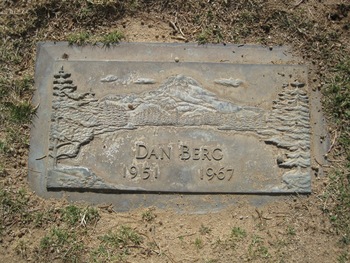 Berg, Daniel H. ('Dan') gravesite