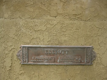 Elliott,   Frances Leo gravesite