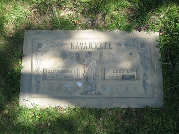 Navarrete,   Cruz gravesite