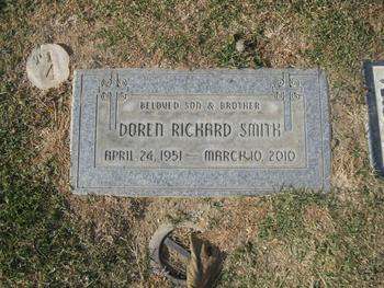 Smith,   Doren Richard gravesite