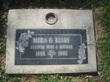 Beery,   Mera Octivia gravesite