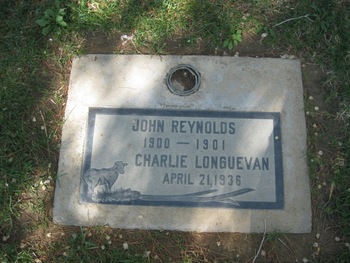 Longuevan,   Charles gravesite