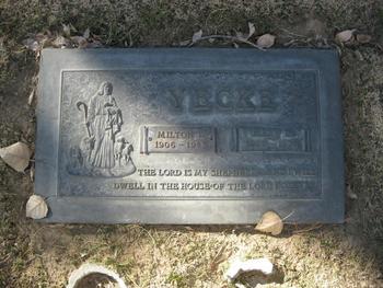 Yecke,   Milton Douglas gravesite