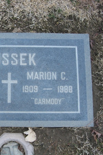 Russek,   Marion Carmody gravesite