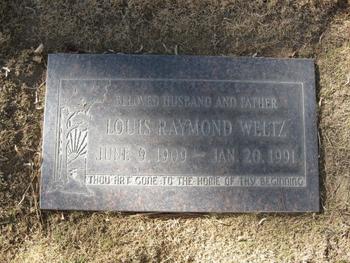 Weltz,   Louis Raymond gravesite