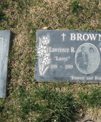 Brown,   Lawrence R. ('Larry') gravesite