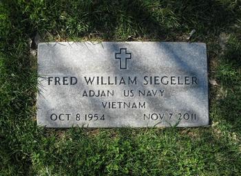 Siegeler,   Fred William gravesite