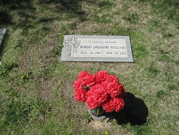 Williams,   Robert Greggory gravesite