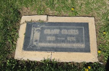 Frakes,   Grant gravesite