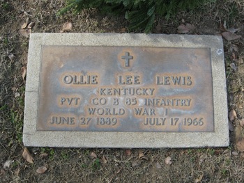 Lewis, Ollie Lee gravesite