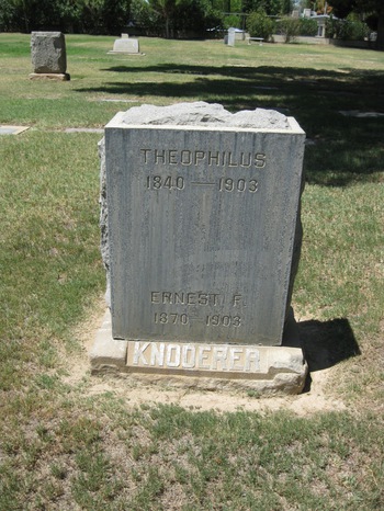 Knoderer, Earnest F. gravesite