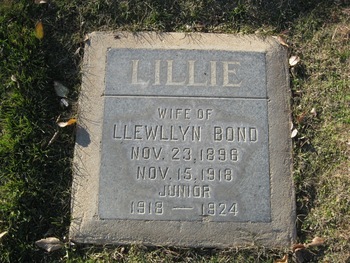 Bond,   Lillie M. gravesite