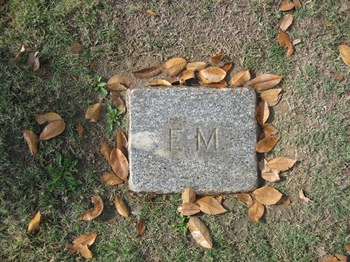 Martin,   Eleanor gravesite