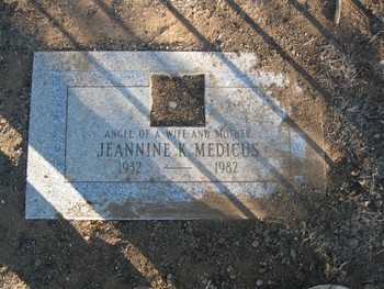 Medicus,   Jeannine K. gravesite