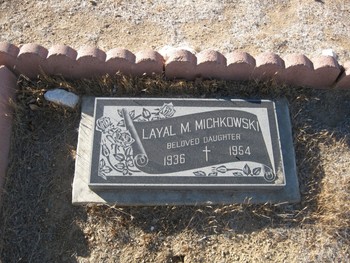 Michkowski,   Layal Marie gravesite