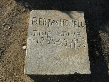 Mitchell,   Bert gravesite