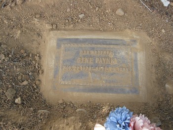 Payne,   Gene gravesite