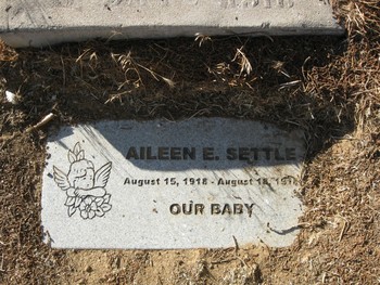 Settle,   Aileen Elizabeth gravesite