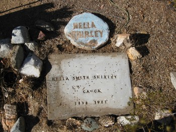 Shirley,   Nella Eugenia ('Ga - Ga') gravesite