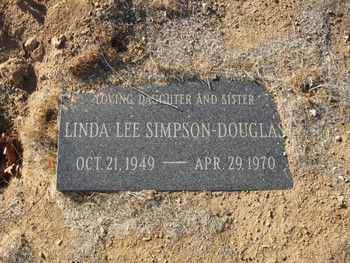Simpson-Douglas,   Linda Lee gravesite
