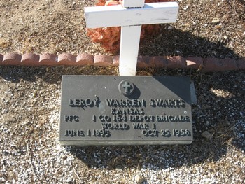 Swarts,   Leroy Warren gravesite