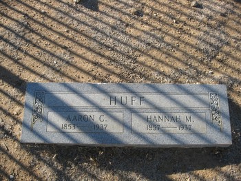Huff,   Aaron Cornelius gravesite