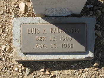 Balmaseda,   Luis R. gravesite